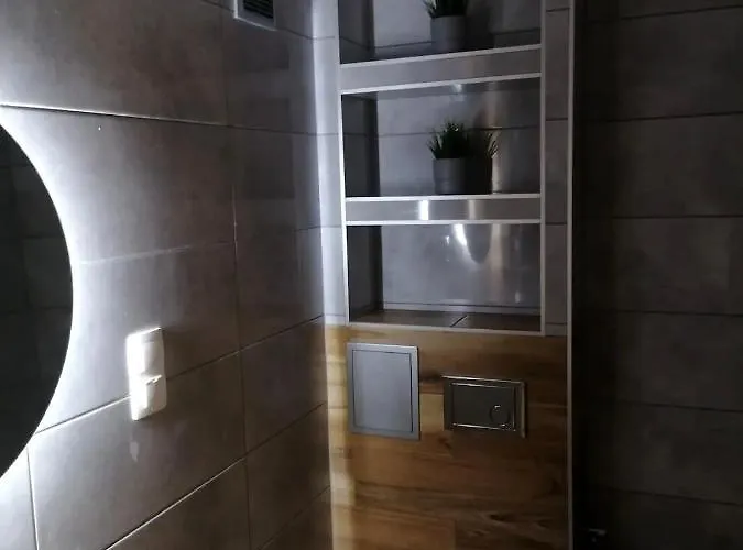 Polozony U Podnoza Gor Bardzkich